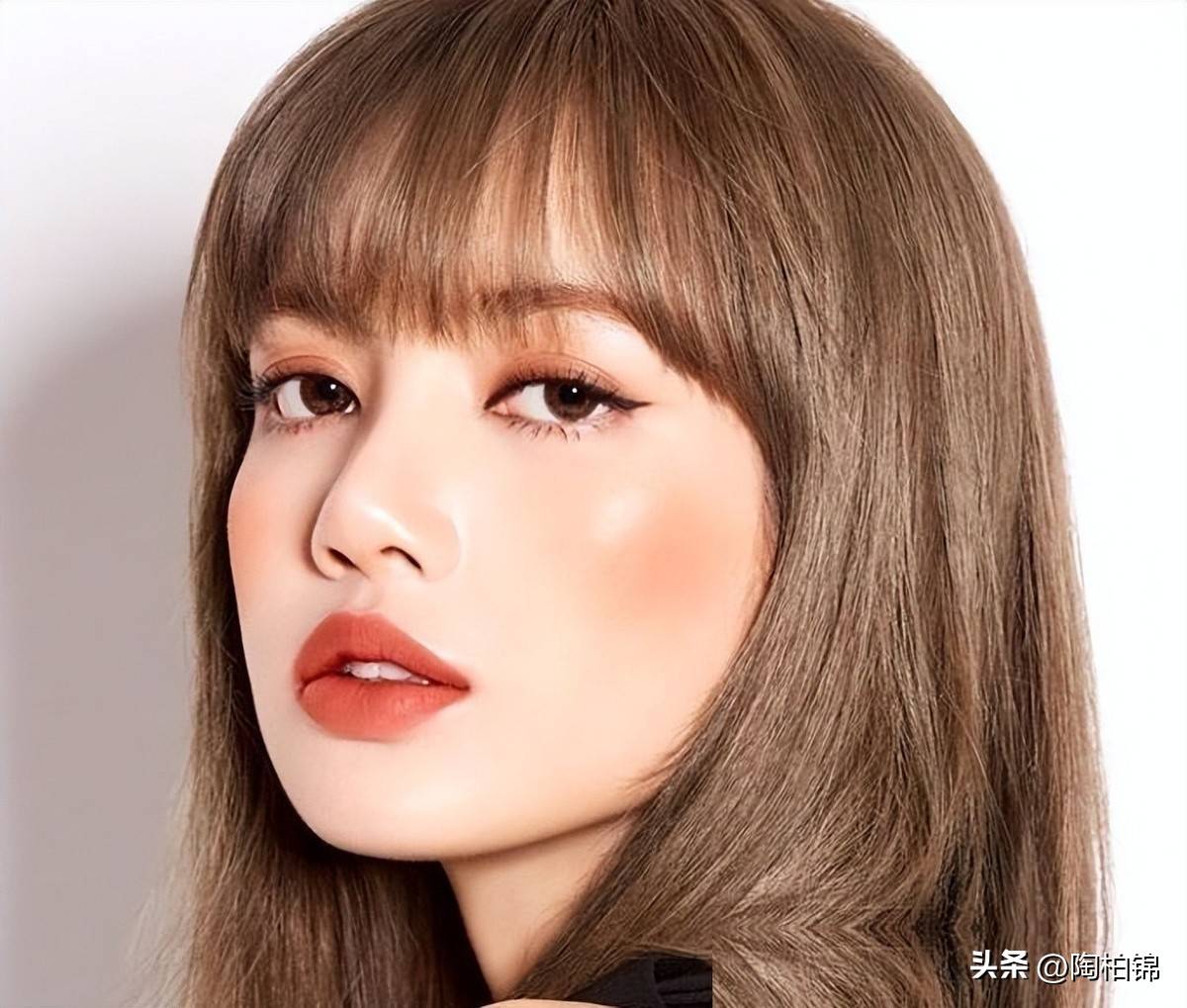 Doinb伤愈复出再成焦点的简单介绍 Doinb伤愈复出再成焦点的简单介绍